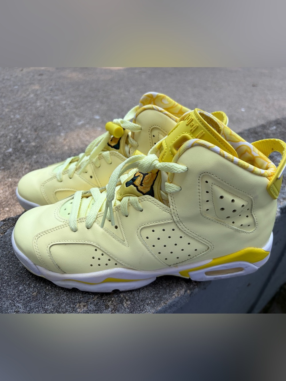 Nice Jordan Sneakers 6.5Y